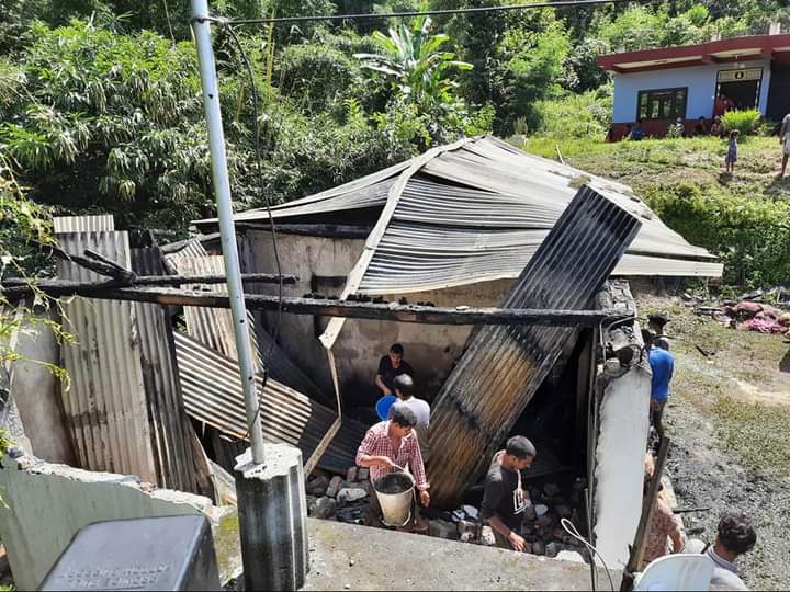 रम्भा हुगीको सामुदायिक भवनमा आगालागी ३५ लाखको क्षेती