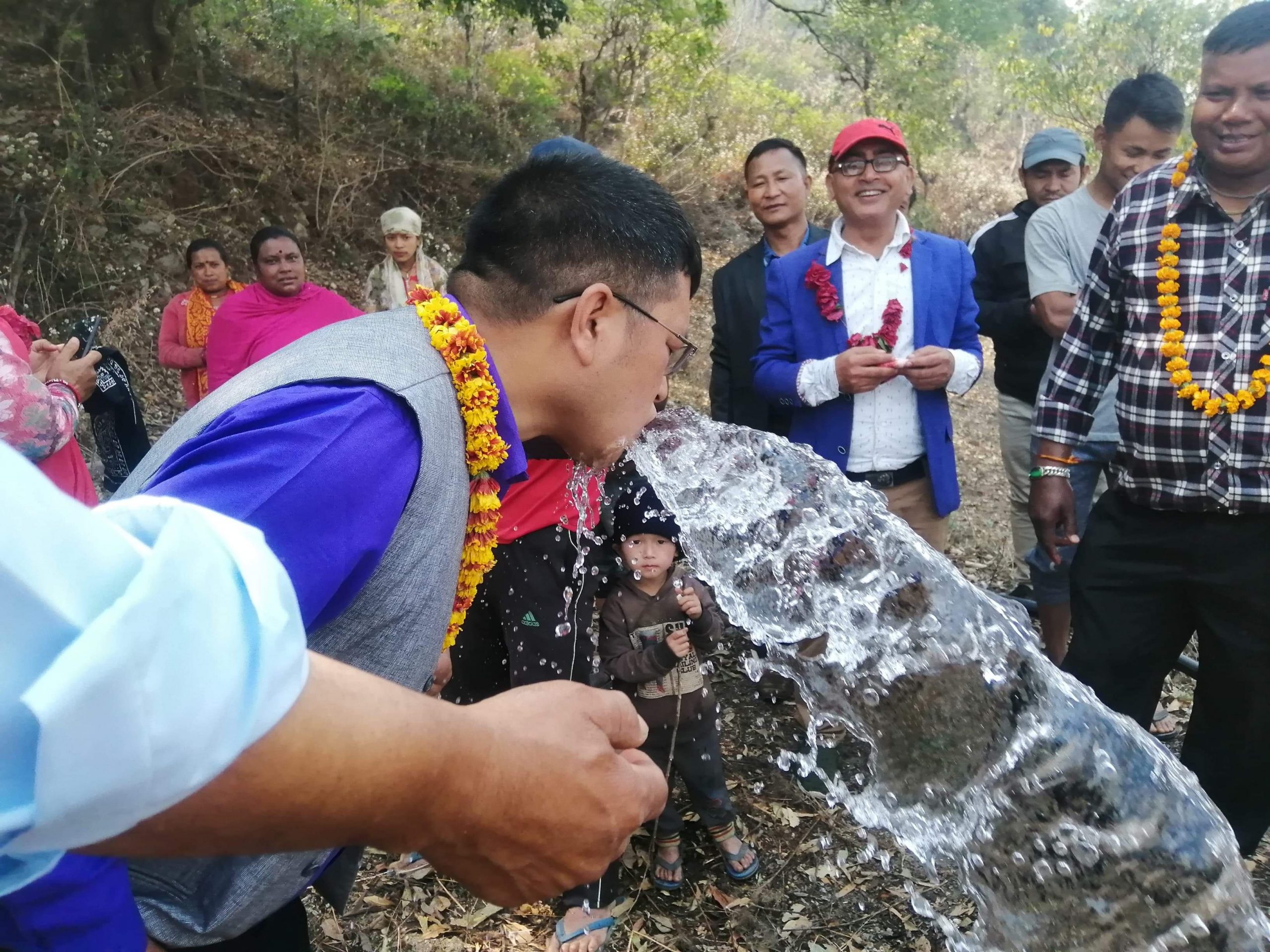 माथागढीको ओलेसमा खानेपानी उद्घाटन