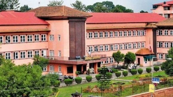 समायोजन भएर प्रदेश र स्थानीय तहमा गएका कर्मचारीहरुलाई फेरि सङ्घीय निजामती सेवामा फर्काउन नमिल्ने फैसला