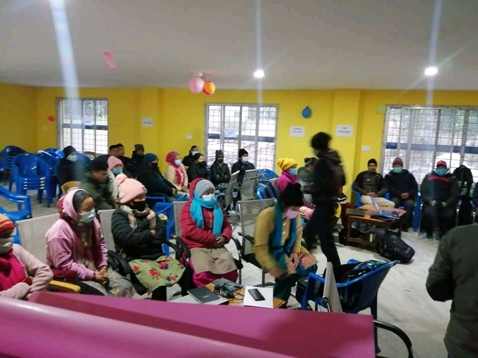 विद्यालयमा प्रविधि प्रयोग सम्बन्धि कार्यशाला झडेवामा सम्पन्न ।