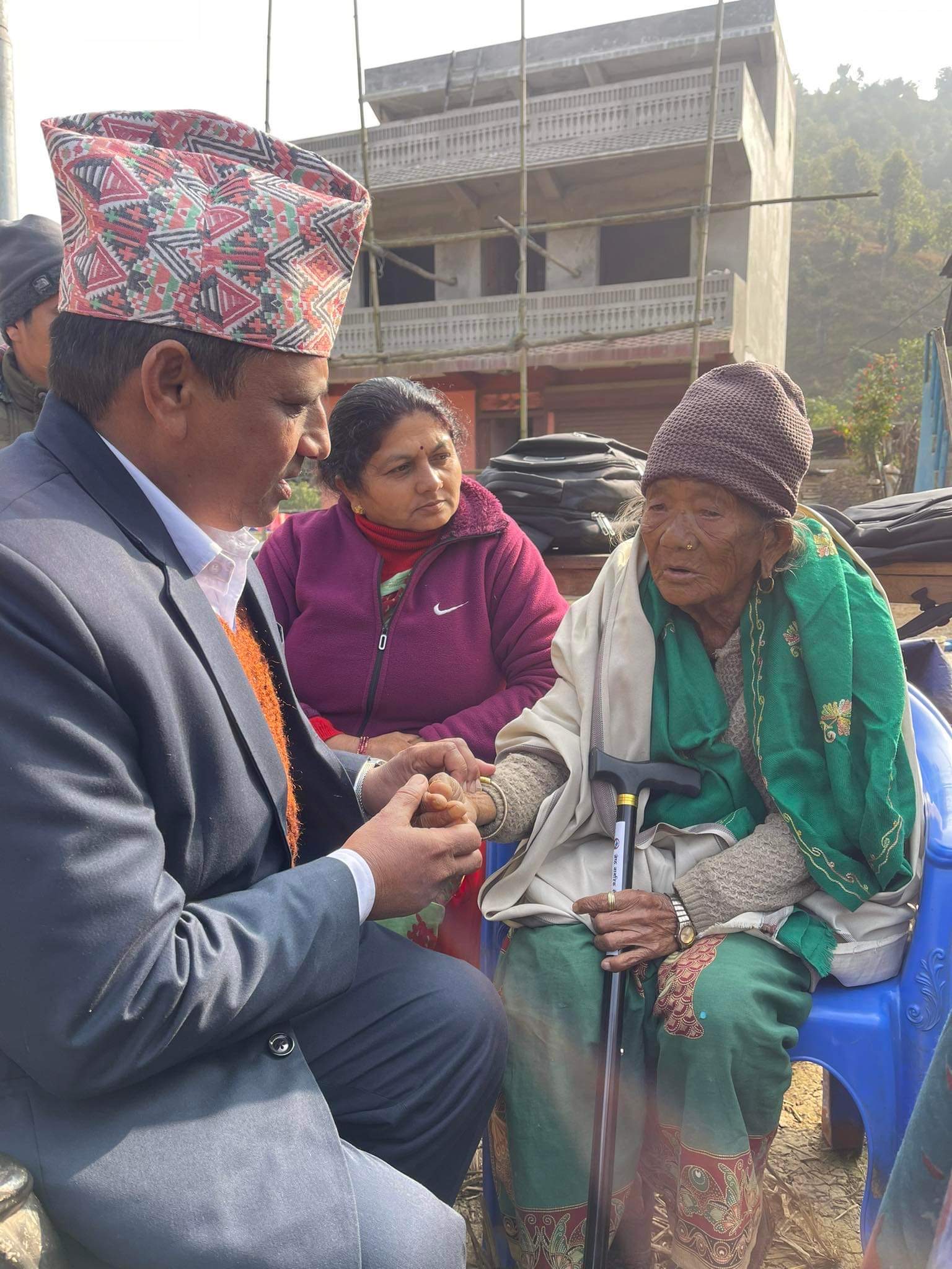 पूर्वखोला गाउँपालिकाद्वारा अध्यक्ष संग जेष्ठ नागरिक कार्यक्रम  शुभारम्भ