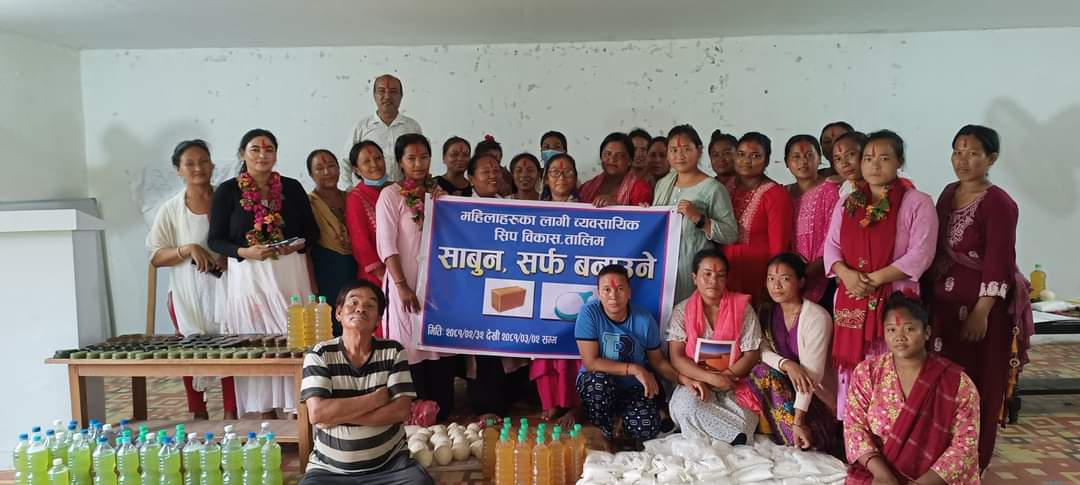 पाल्पाको तिनाउमा सर्फ तथा साबुन बनाउने तालिम सम्पन्न