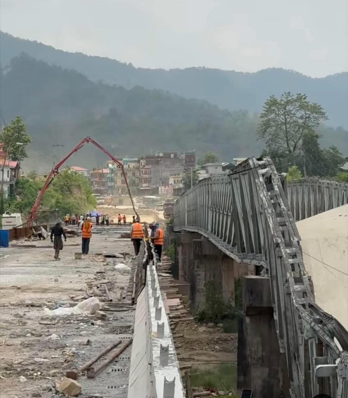 विनयी खोला पुलको अन्तिम स्पानको कन्क्रिट कार्य सम्पन्न, वर्षा अगावै यातायात सञ्चालनको तयारी